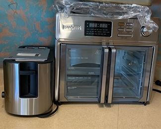 Brand new - Never been used Air fryer and toaster