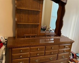 Item 28 - Dresser w/bookshelf & mirror - $60