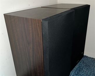 Pair of Large TECHNICS MODEL SB-X500 Speakers hiding in the closet $150