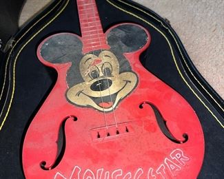 MICKEY Mousegetar rough condition but still cool $45