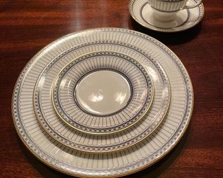 Wedgwood Colonnade pattern: 12 five piece place settings