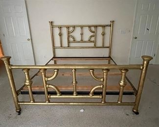 queen size brass bed