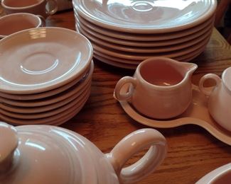 Unbelievable Estate Sale find. A set of (APRICOT) pink Fiesta ware. 1951-1959.RARE RARE!!!