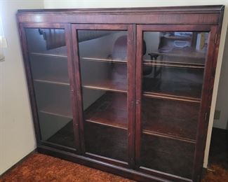 This item available for pre-sale.