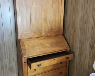 This item available for pre-sale.