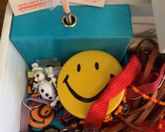 Vintage teen jewelry box