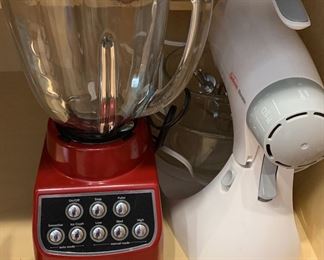 Blender and small kitchen appliances