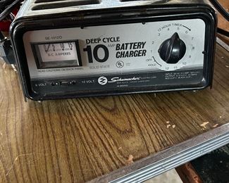 Deep Cycle Battery Charger
