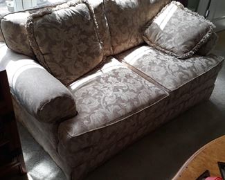 Love seat, upholstered. 
No pet and no smoking home.