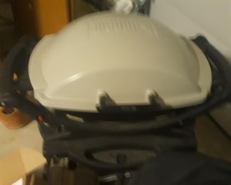 Smaller Weber gas grill  in nice condition 