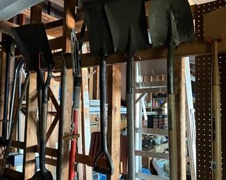 Garden Shovels (Many)