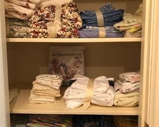 Full and Twin sheet sets, blankets (full & king)