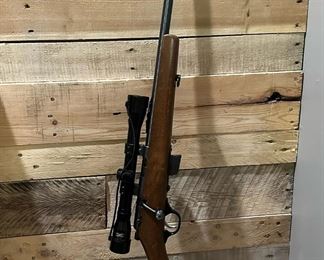 MARLIN GLENFIELD Model 25 Bolt Action .22LR with 4x32 Scope