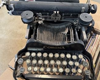 TYPE WRITER