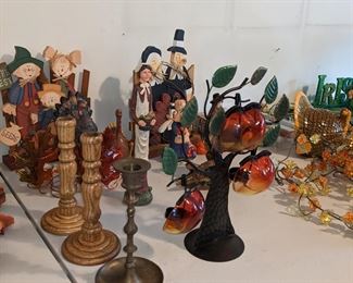 Something for your Thanksgiving table centerpiece. 