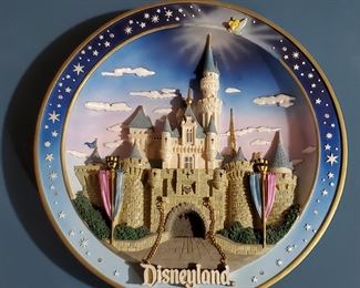 Disney 3D plate
9"