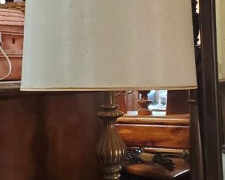 White and gold lamp
35"tall