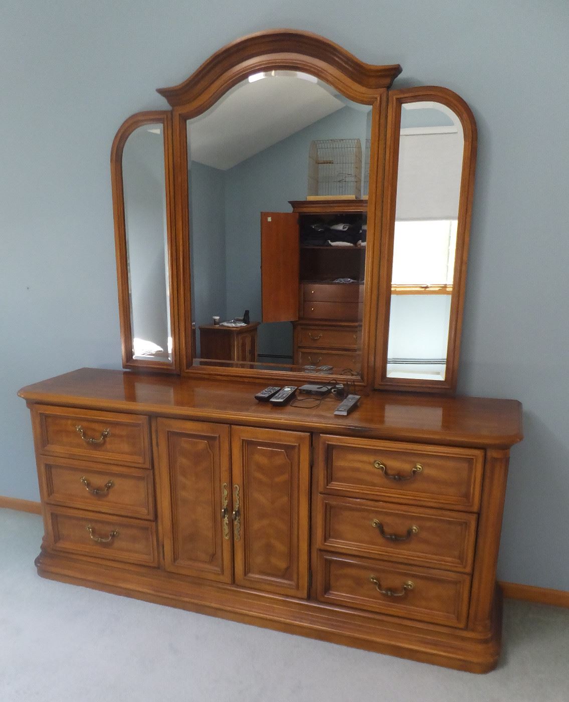 ESTATE SALE in Clark, NJ starts on 6/3/2023