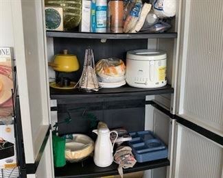 More kitchen things.