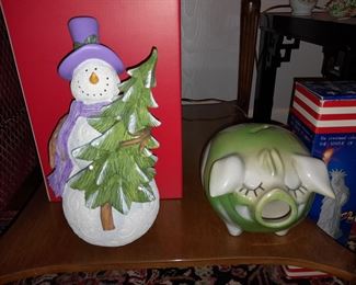 Vintage Hull Piggy Bank