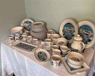 Villeroy & Boch Naif Christmas Set (66pc)