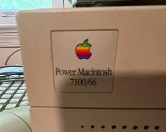 Apple Power Macintosh 7100/66 Computer & Personal Laserwriter 320