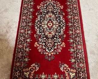 Hand-knotted Wool Persian Rug (62"L x 33"W)