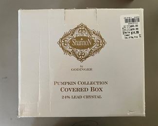 Shannon by Godinger Crystal Pumpkin Collection Covered Box (new in box)