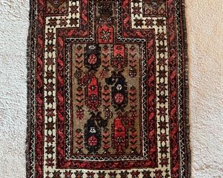 Hand-knotted Wool Persian Prayer Rug (30"L x 20"W)