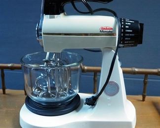 Vintage Sunbeam MixMaster 12 Speed Mixer, Model 2360, With Small Mixing Bowl, Beaters, And Dough Hooks, Powers On