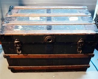 Antique Flat Top Steamer Trunk / Chest, With Hinged Top And Metal Accents, 21" x 32" x 18", Missing Tray And Key