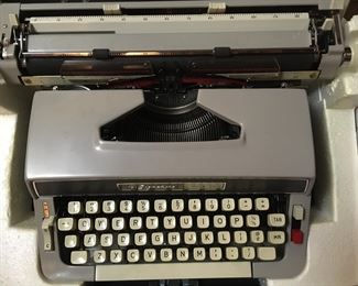 Manual Typewriter