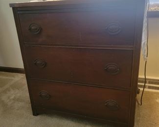 3 drawer small mahogany chest