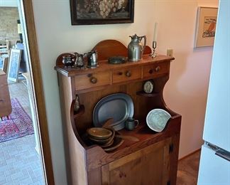 Farmhouse Style Dry Sink/Hutch