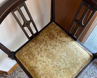 1900's Mahogany Edwardian Corner Chair