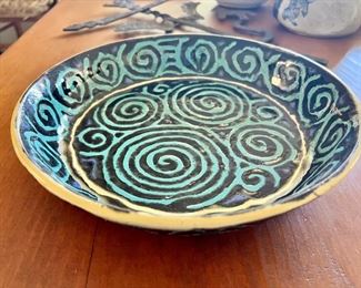 Hand Made Fiasco 2000 Ware Pottery Bowl