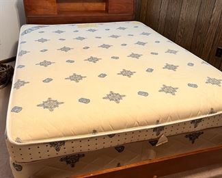 MCM full/queen size bed 