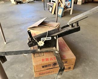 White flyer, clay pigeon launcher