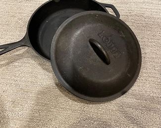 Lodge cast iron pot