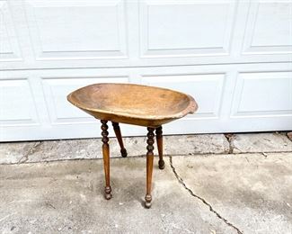 VINTAGE DOUGH BOWL WITH TURNED LEGS