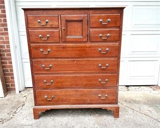 BOB TIMBERLAKE FOR LEXINGTON 8 DRAWER PLANTATION CHEST