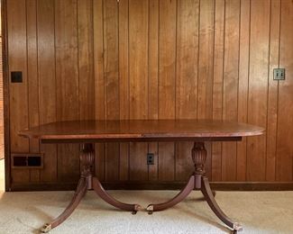 COUNCILL FURNITURE CRAFTSMAN DOUBLE PEDESTAL EXTENSION DINING TABLE