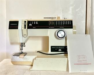 Singer Sewing Machine 6233