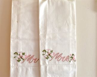BEAUTIFUL Mr & Mrs Embroidered Pillowcases