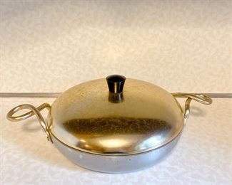 Wear Ever Hallite Aluminum Pan