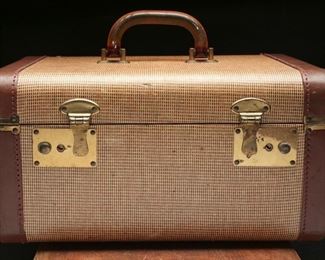 Vintage JC Higgins Style Travel Case/Cosmetic Case
