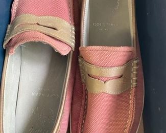 Cole-Hahn shoes, size 11.