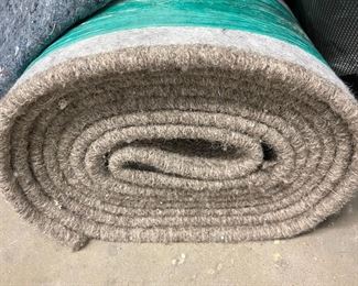 Wool rug with pad 10 x 12 $300