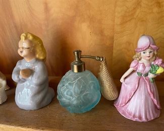 Czech Green Frosted Embossed Glass Perfume Bottle, 1994 Marjorie Sarnat Enesco Tulip Bell