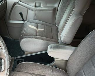 1992 Ford Aerostar XL Van - 1FMDA11U5NZB11289